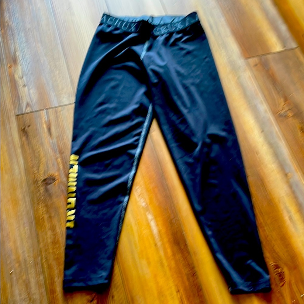 Running, track pants